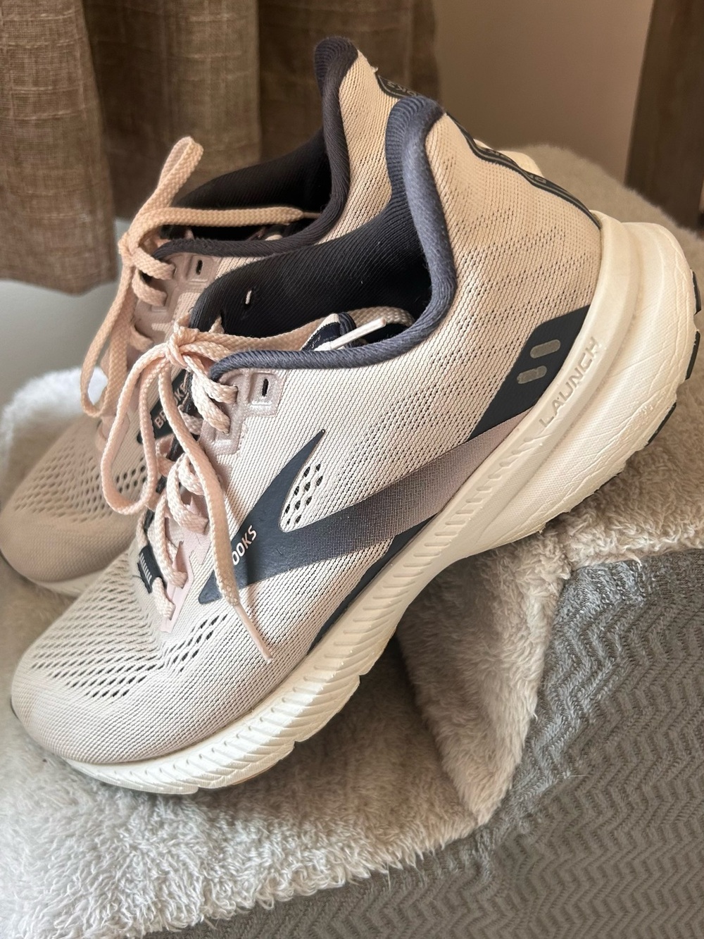 Womens Brooks Launch 8 ‎ Athletic Running Sneakers Shoes Size 9.5 B